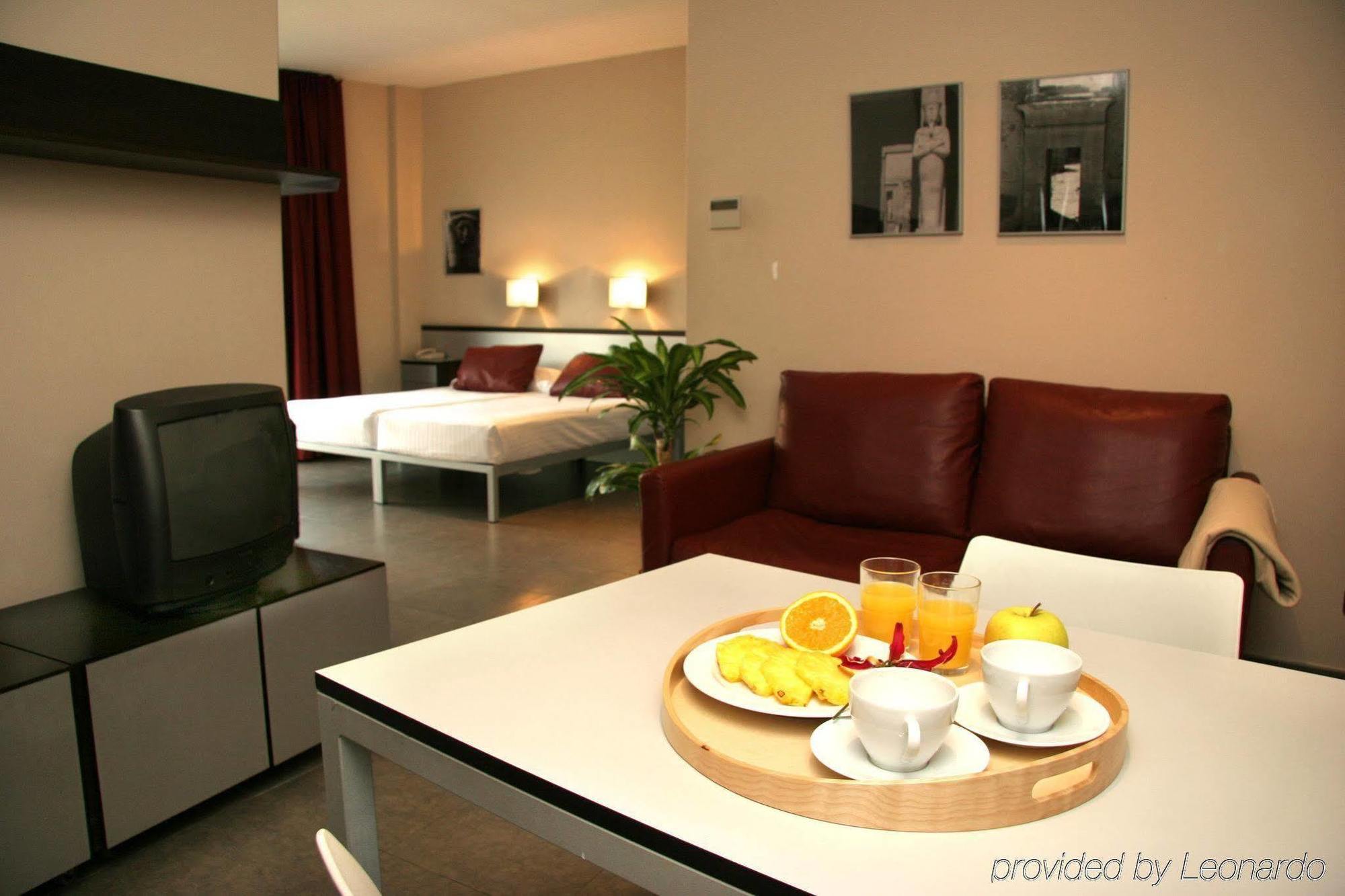 Aparthotel Allada 3* Barcelona Kültér fotó