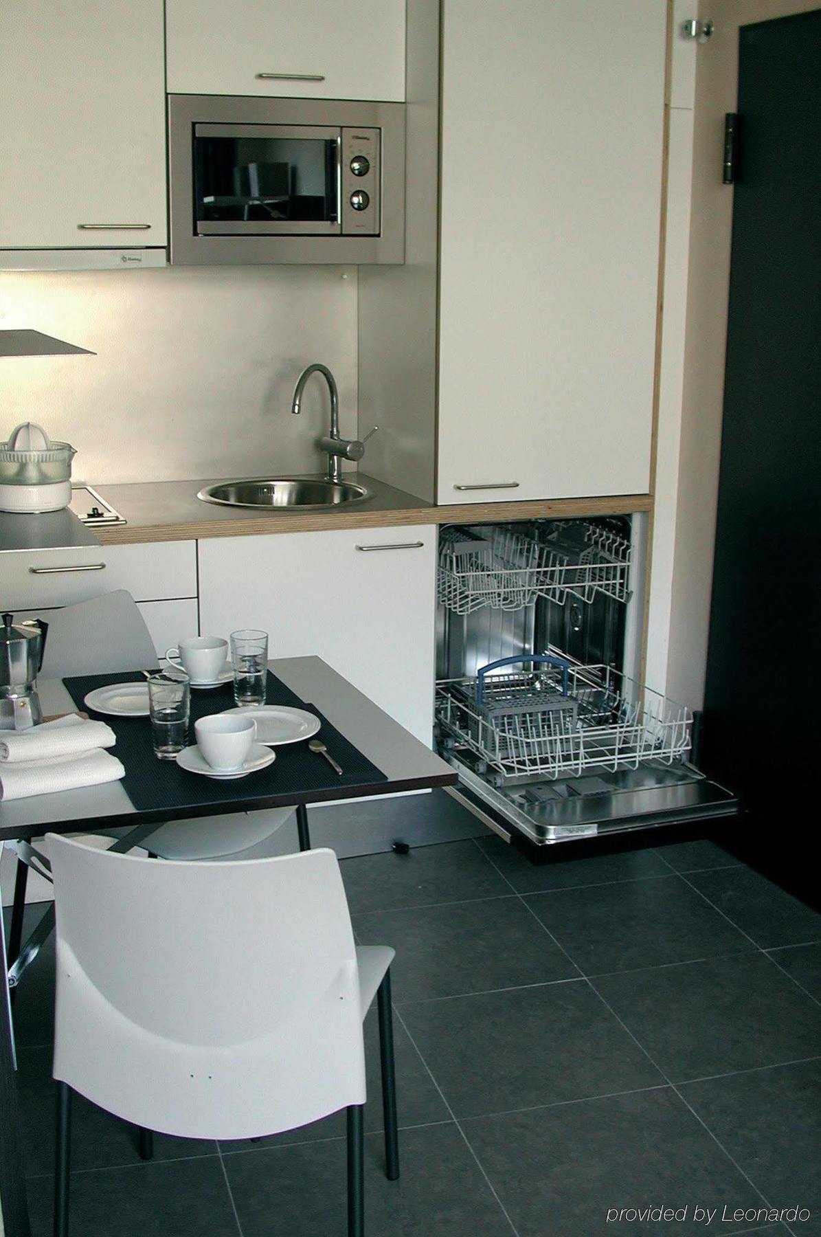 Aparthotel Allada 3* Barcelona Kültér fotó