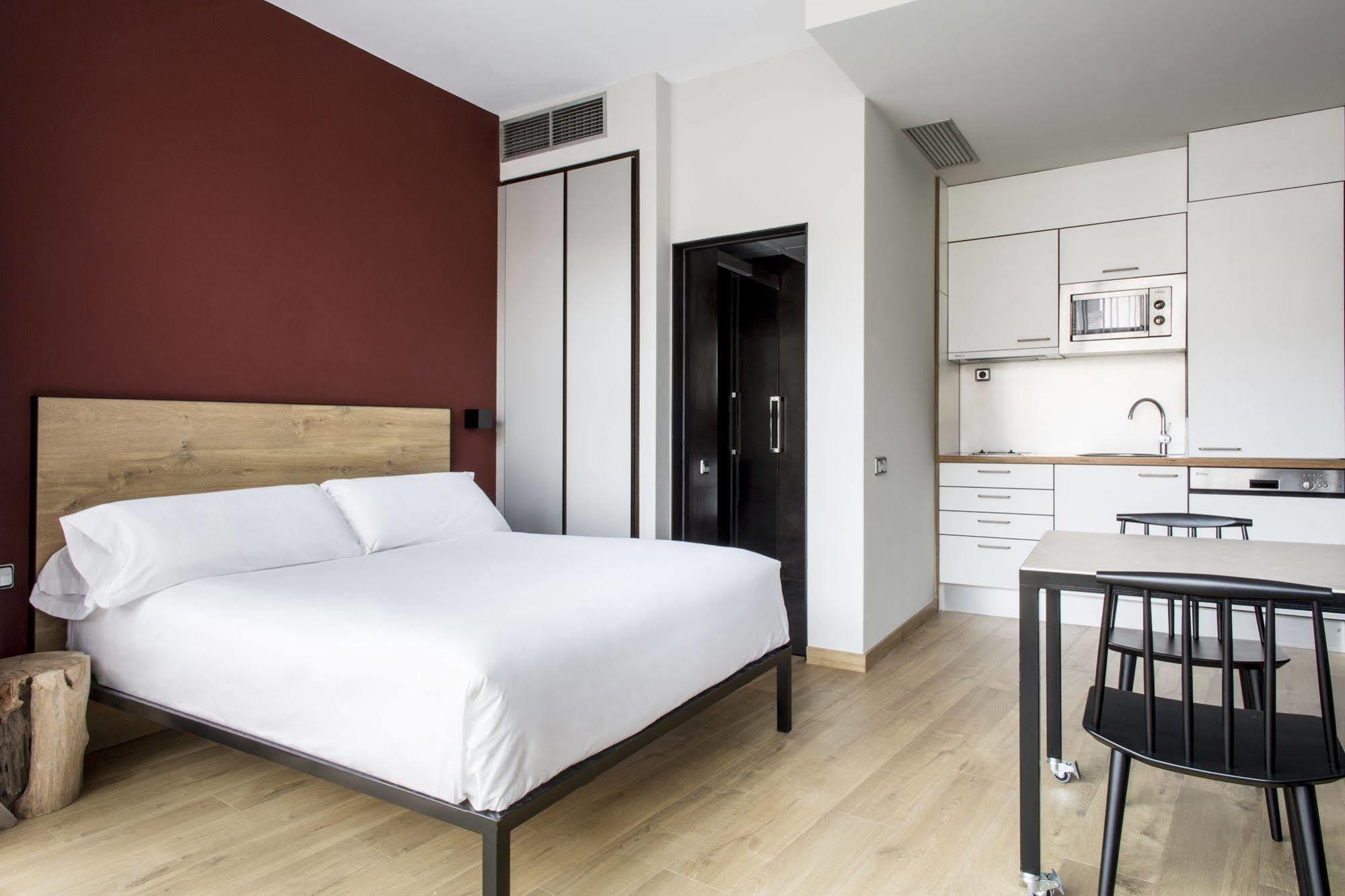 Aparthotel Allada 3* Barcelona Kültér fotó